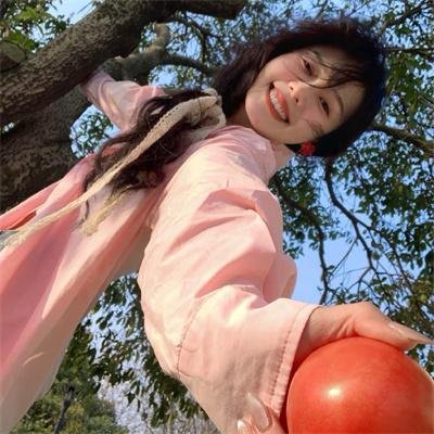 钢铁少女团2海报